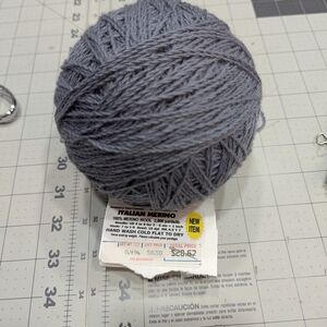 Gray Italian Merino Wool Yarn 7.7oz